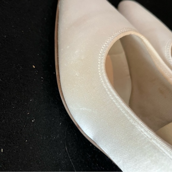 Vintage 60’s-70’s satin heels, 2.5 heel, vintage size 6.5 - Picture 13 of 16